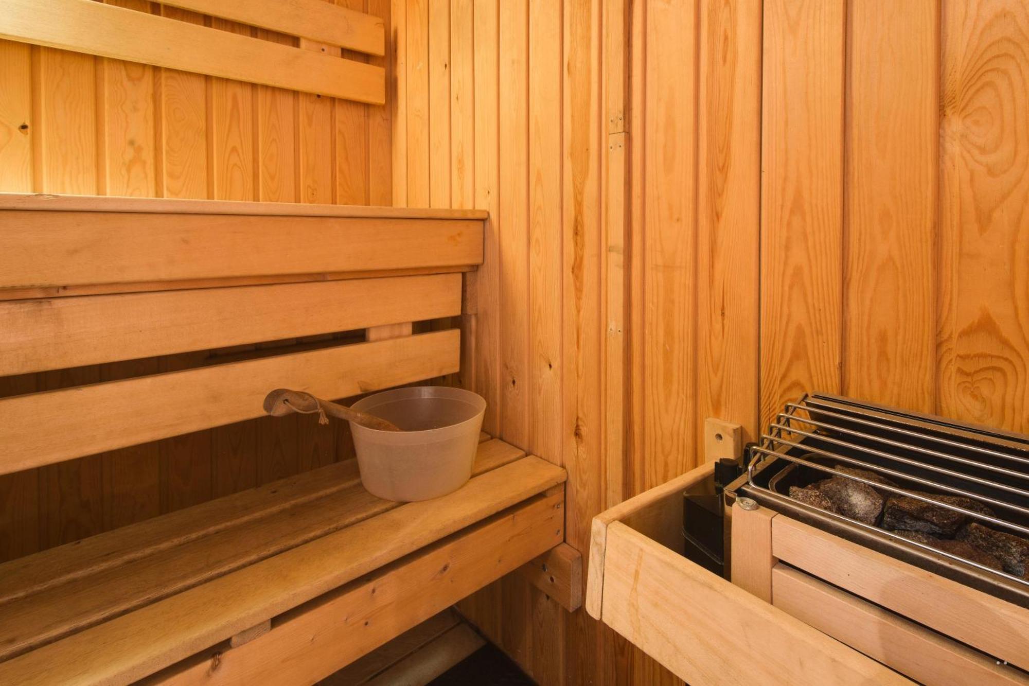 Grandes Piles Le Petit Manoir Spa Et Vue Sur Riviere St Maurice المظهر الخارجي الصورة